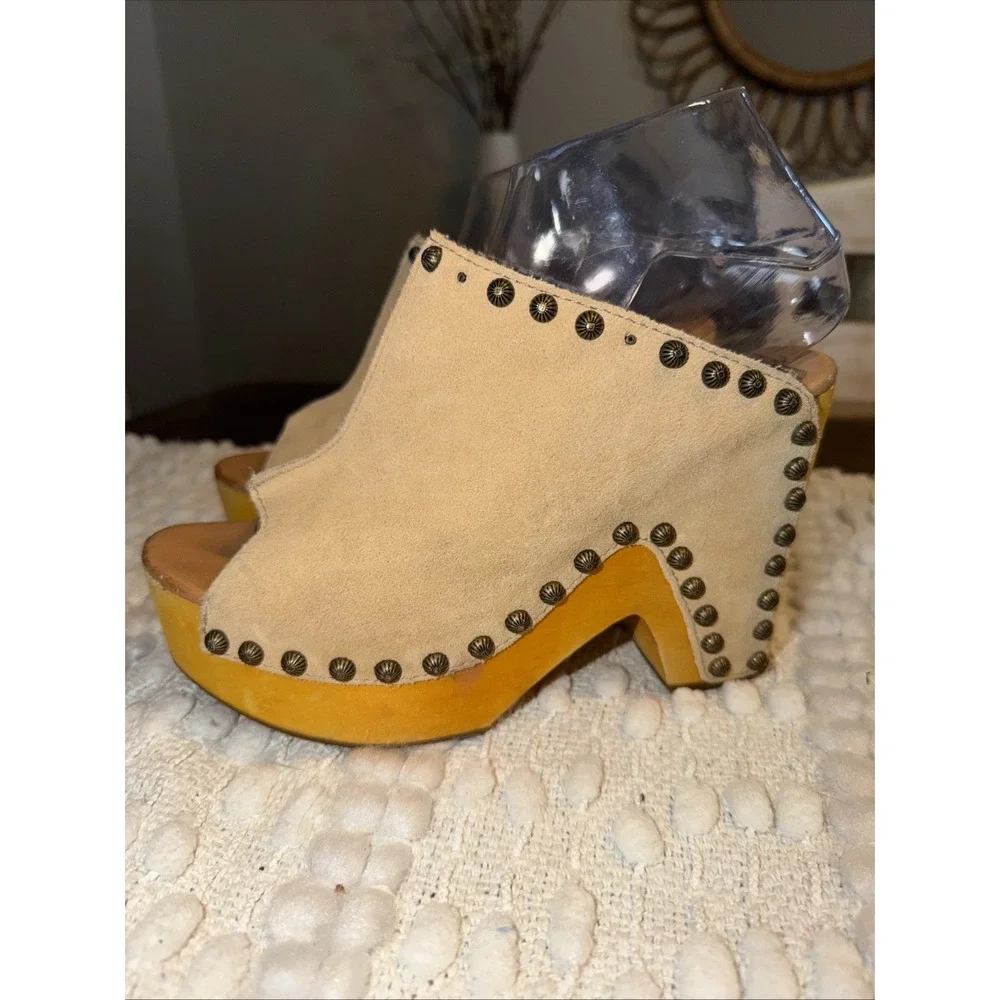 Dingo Free Spirit Plantain Sz 7.5 Tan Suede Studded Platform Shoes Club wear